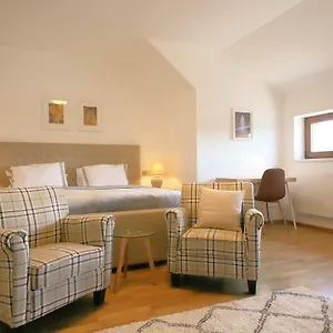 Expat House Apartament Praga