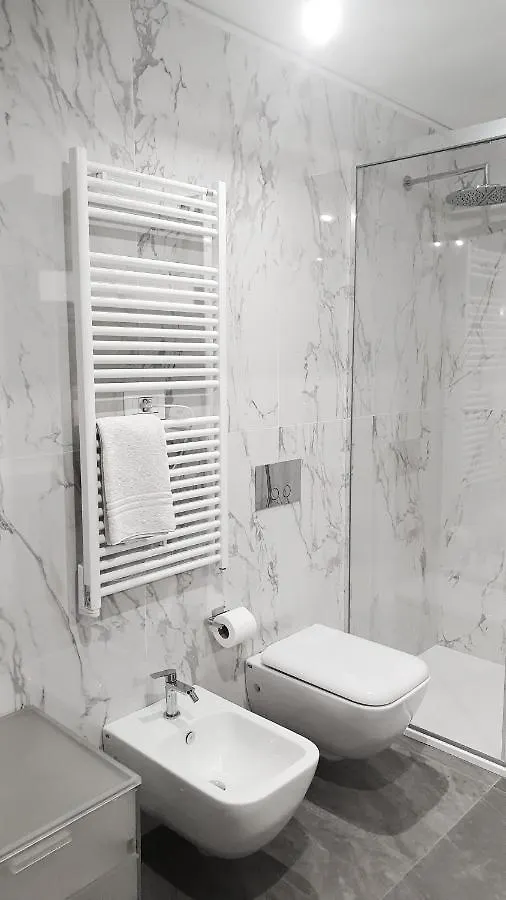 Bergamo Sottosopra Gold Apartment